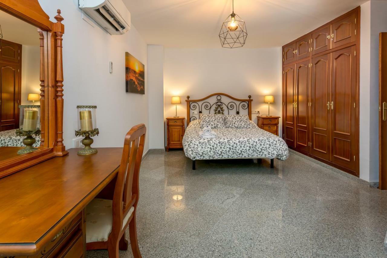 Sf Carihuela Luxury Suite Torremolinos Esterno foto